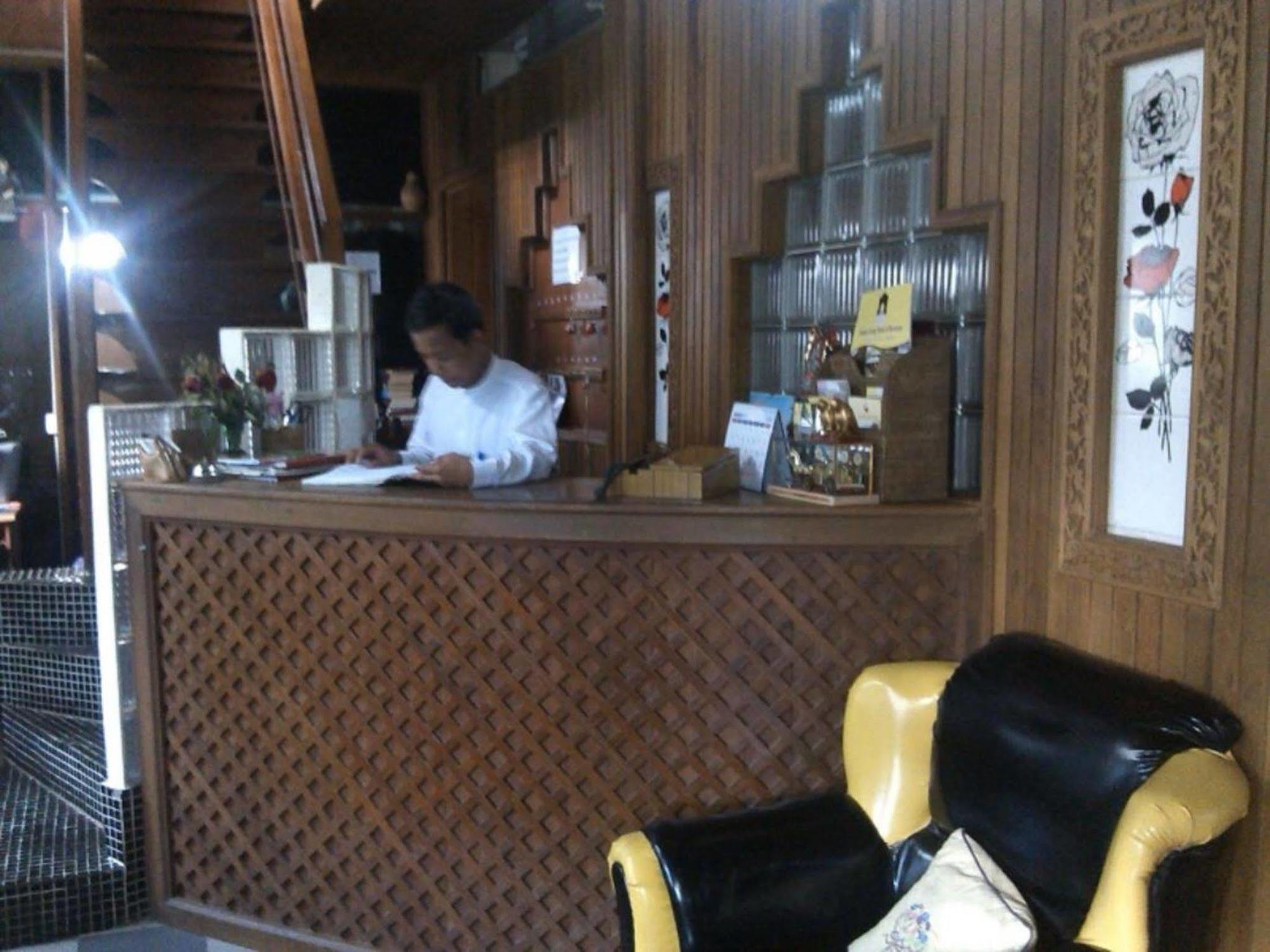 仰光 江莱客栈酒店 外观 照片