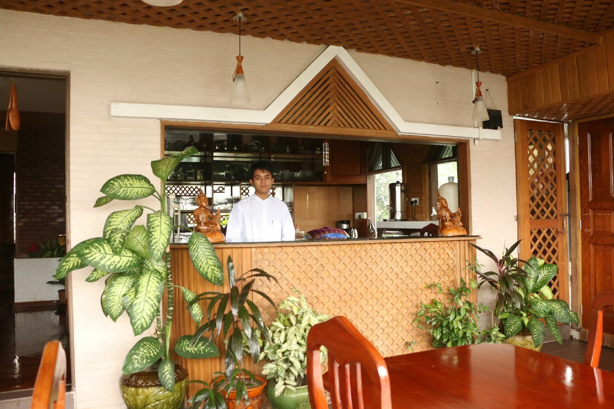 仰光 江莱客栈酒店 外观 照片